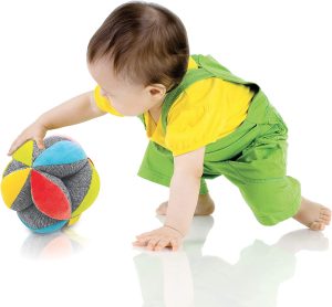 pelota montessori 300x278 - Juegos para bebés 👶